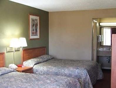 Knights Inn Lebanon Ruang foto