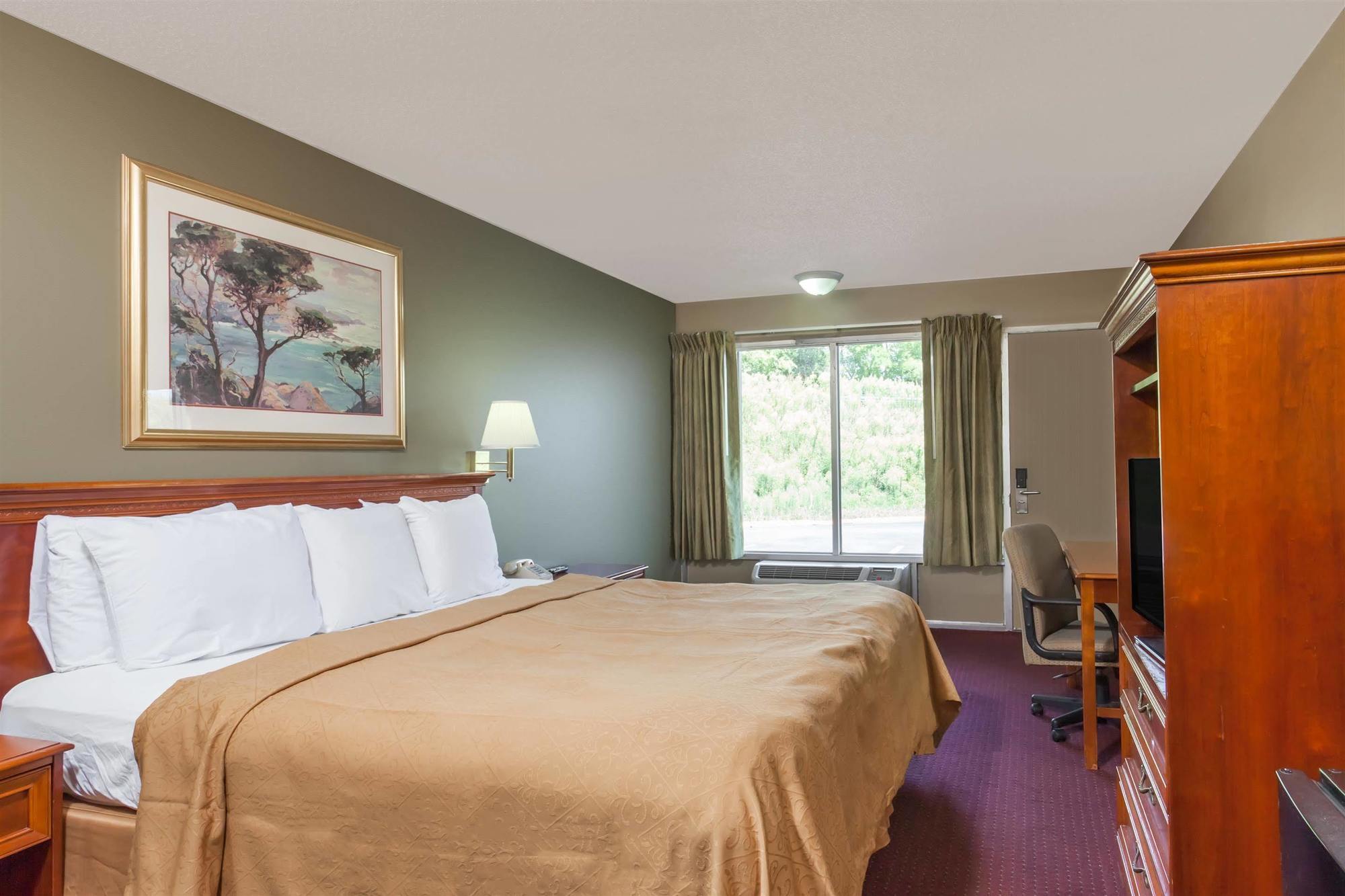 Knights Inn Lebanon Bagian luar foto