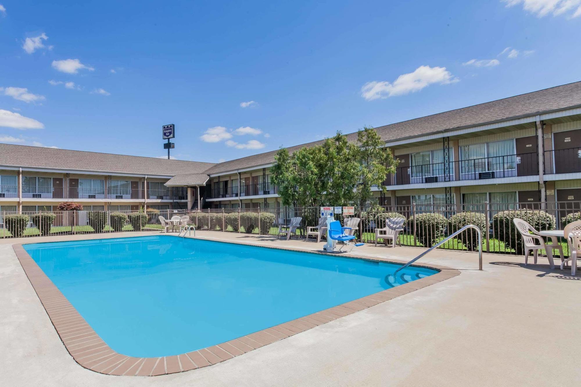 Knights Inn Lebanon Bagian luar foto